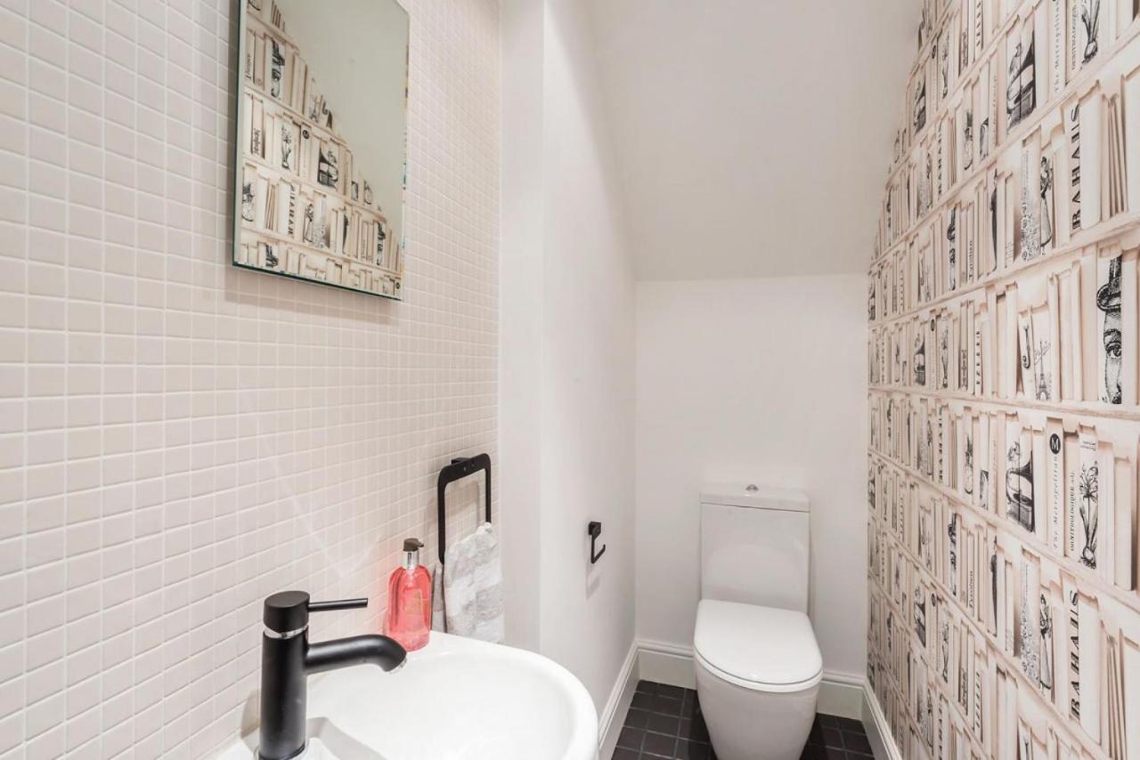 Вілла Prime Knightsbridge Mews - 4 Bed House Лондон Екстер'єр фото